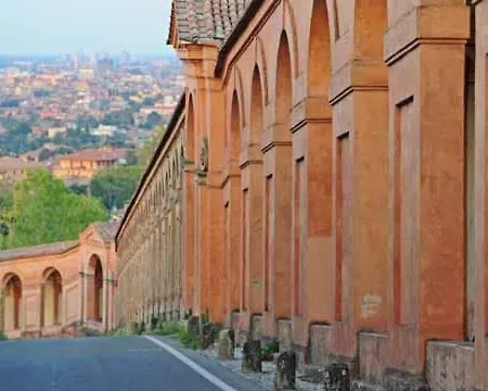 Casa Santa Caterina Апартаменты Болонья